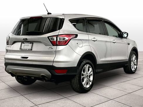 Used 2017 Ford Escape SE w/ SE Cold Weather Package AWD/4WD image 11