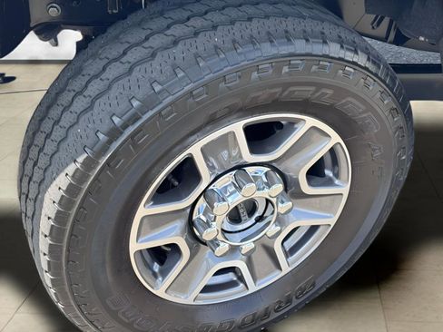 Used 2024 Ford F250 Lariat image 23