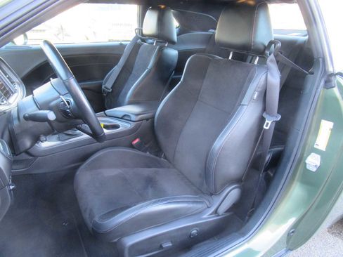 Used 2023 Dodge Challenger GT w/ Plus Package image 21