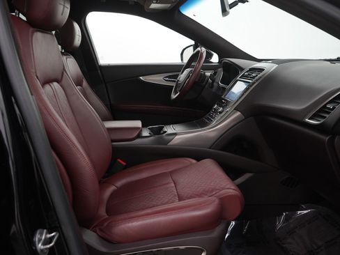 Used 2019 Lincoln Nautilus Black Label image 14