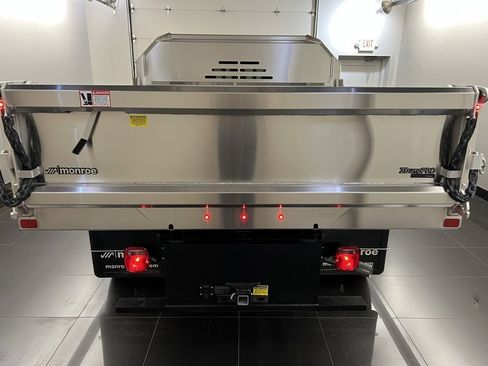 New 2025 Ford F550 4x4 Supercab Super Duty image 5