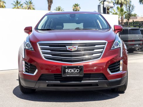 Used 2017 Cadillac XT5 Luxury w/ Driver Awareness Package FWD image 4