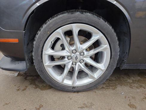 Used 2022 Dodge Challenger GT image 27