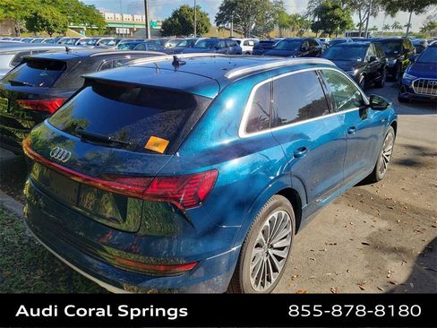 Used 2019 Audi e-tron Prestige w/ Prestige Package image 12