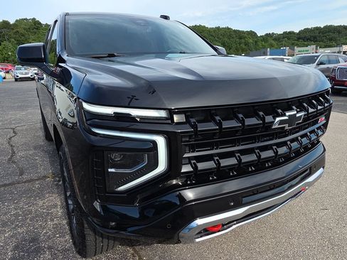 Used 2025 Chevrolet Tahoe Z71 AWD/4WD image 11