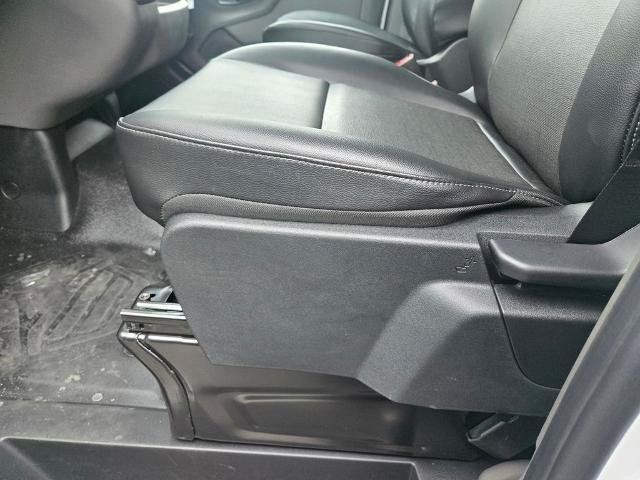 New 2026 Ford Transit 250 148 Medium Roof w/ Load Area Protection Package RWD image 32