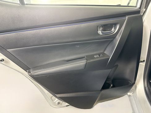 Used 2018 Toyota Corolla SE w/ SE Premium Package image 26