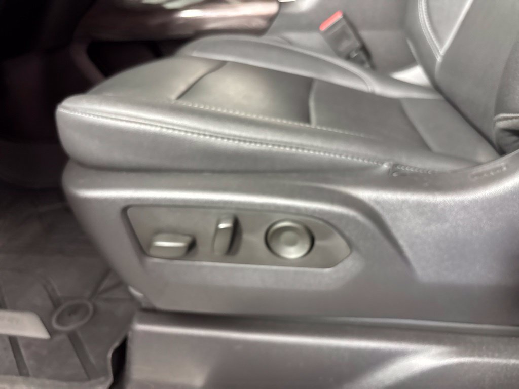 Certified 2024 Chevrolet Silverado 3500 LTZ w/ LTZ Convenience Package AWD/4WD image 26