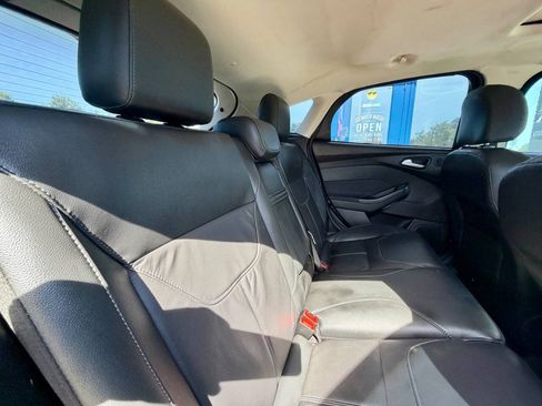 Used 2015 Ford Focus Titanium FWD image 24