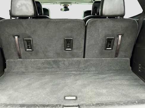 Used 2018 Chevrolet Traverse LT image 26