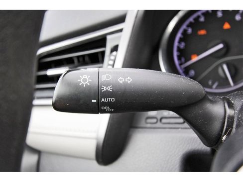 Used 2019 Toyota Camry LE image 12