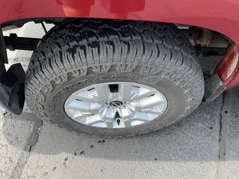 Certified 2023 Nissan Frontier SV w/ SV Convenience Package AWD/4WD image 9