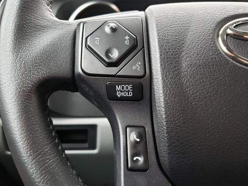 Used 2022 Toyota Sequoia Platinum image 21