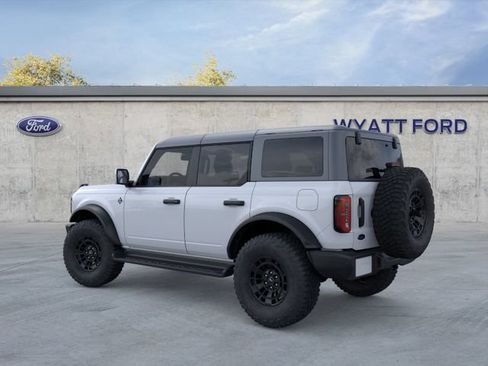 New 2026 Ford Bronco Outer Banks w/ Sasquatch Package AWD/4WD image 4