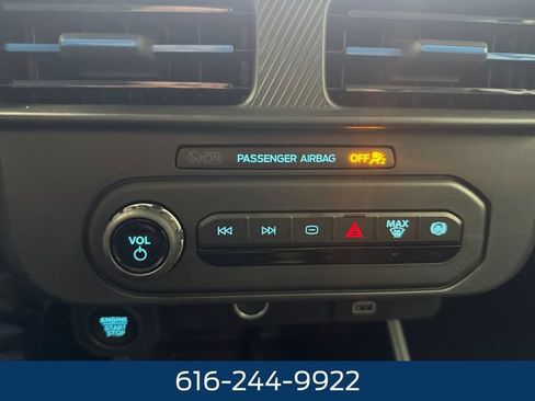 New 2026 Ford Maverick Lobo AWD/4WD image 3