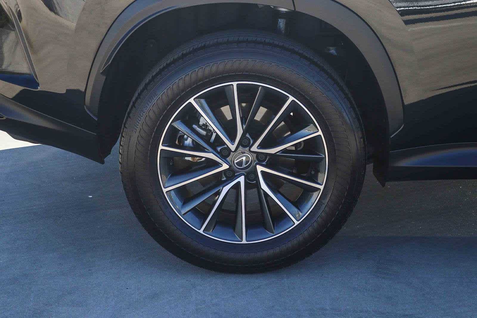 Certified 2024 Lexus NX 250 FWD image 10