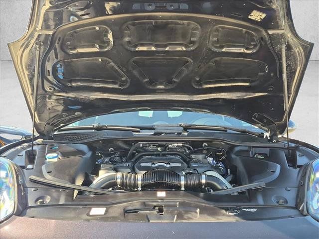 Used 2015 Porsche Cayenne Turbo w/ Premium Plus Package AWD/4WD image 25