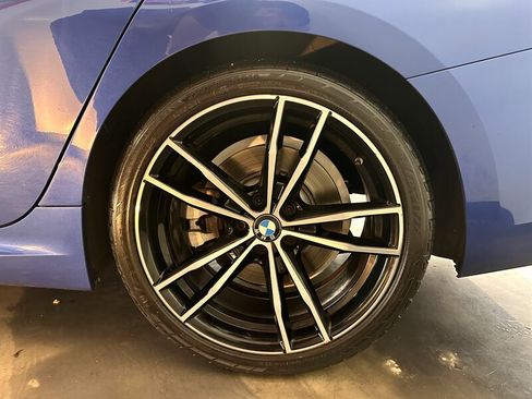 Used 2022 BMW 330i Sedan w/ M Sport Package image 15
