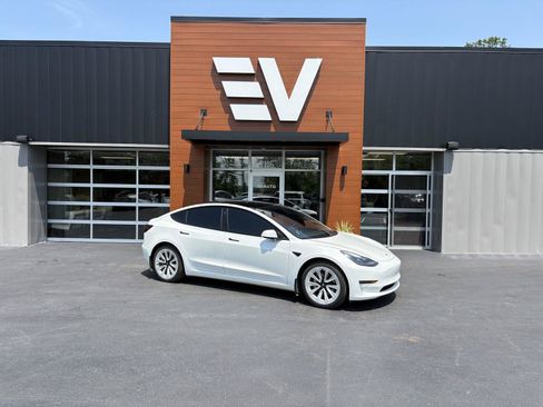 Used 2021 Tesla Model 3 Long Range AWD/4WD image 1