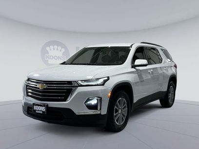 Used 2023 Chevrolet Traverse LT