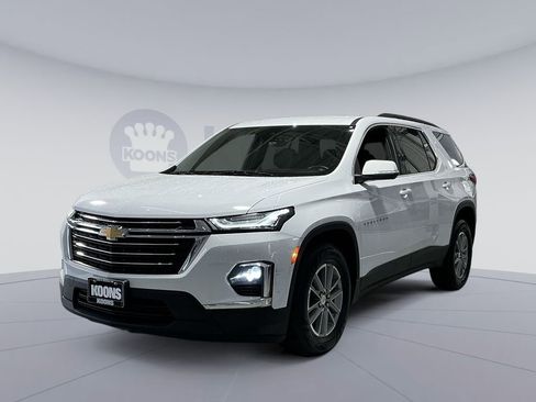 Used 2023 Chevrolet Traverse LT AWD/4WD image 1