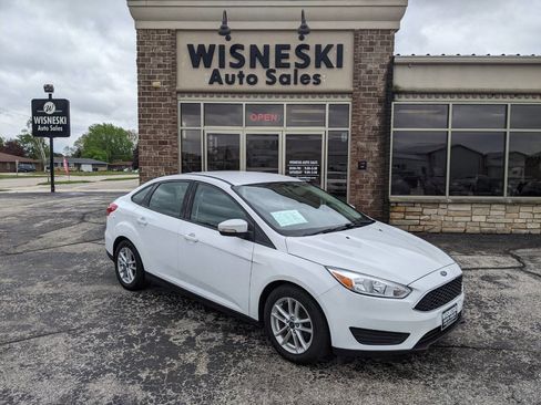 Used 2017 Ford Focus SE w/ Interior Protection Package FWD image 1