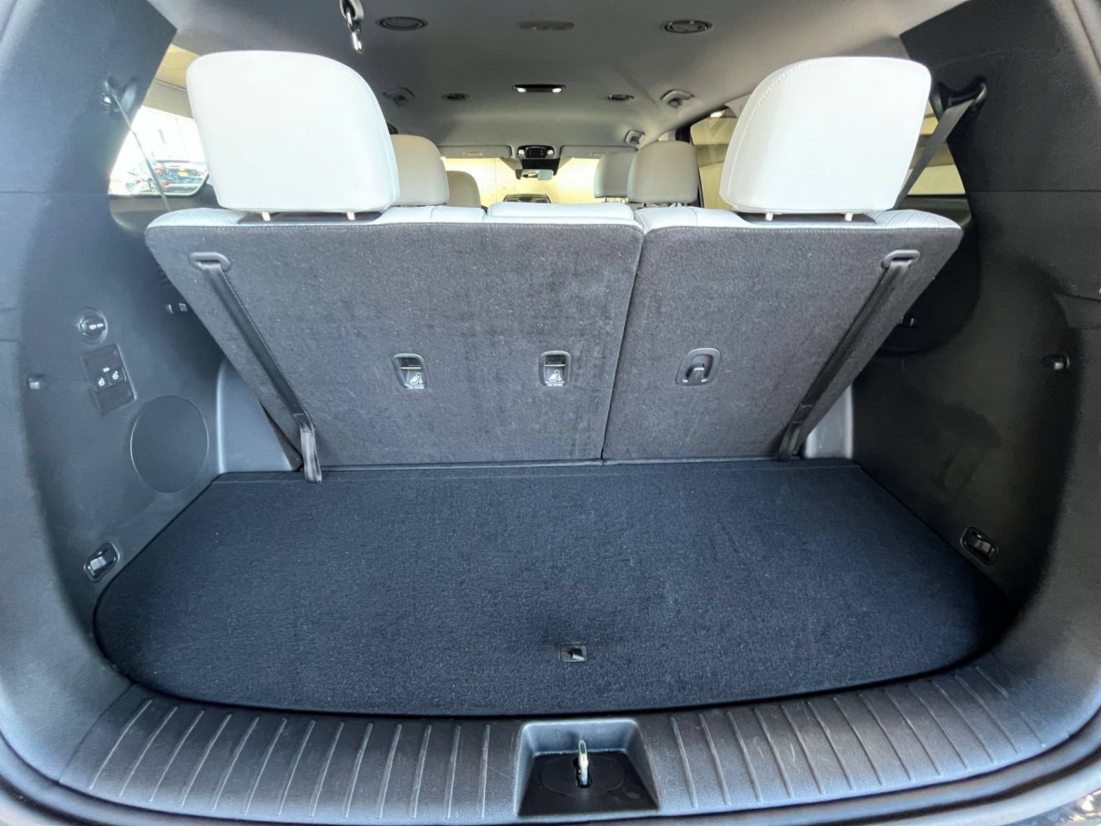 Used 2025 Hyundai Palisade SEL FWD image 34