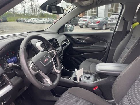 Used 2022 GMC Terrain SLE image 20