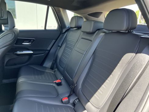Certified 2026 Mercedes-Benz GLC 300 4MATIC image 33