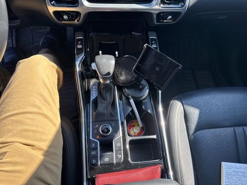 Certified 2023 Kia Sorento SX image 14