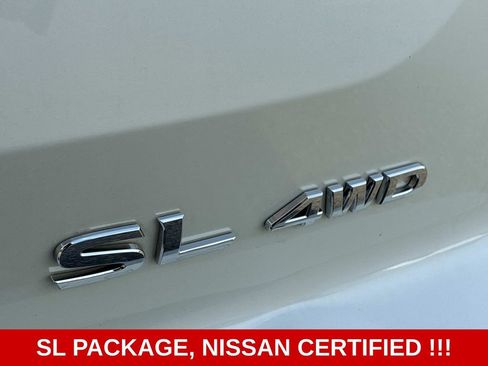 Used 2022 Nissan Pathfinder SL AWD/4WD image 8