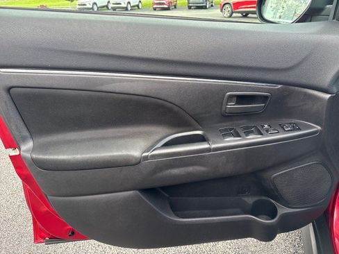 Used 2015 Mitsubishi Outlander Sport ES FWD image 14