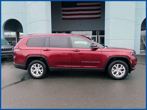 Used 2023 Jeep Grand Cherokee L Limited AWD/4WD image 2
