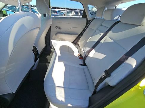 Used 2025 Hyundai Kona SEL FWD image 7