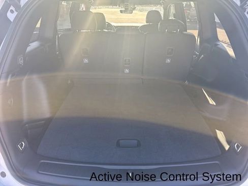 New 2026 Jeep Grand Cherokee Altitude image 24