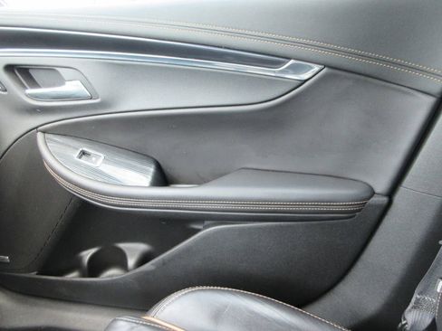 Used 2016 Chevrolet Impala LTZ w/ Enhanced Convenience Package image 32