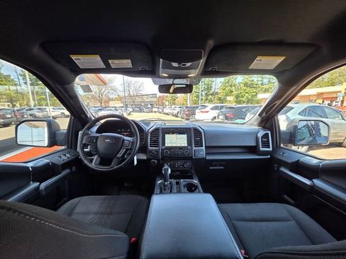 Used 2018 Ford F150 XLT w/ Equipment Group 302A Luxury AWD/4WD image 15