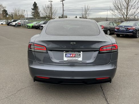 Used 2022 Tesla Model S Base image 4