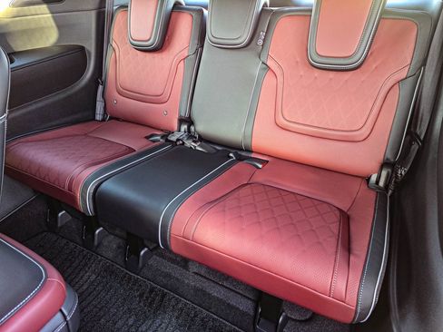 New 2026 INFINITI QX80 Autograph w/ Premium Cargo Package image 35