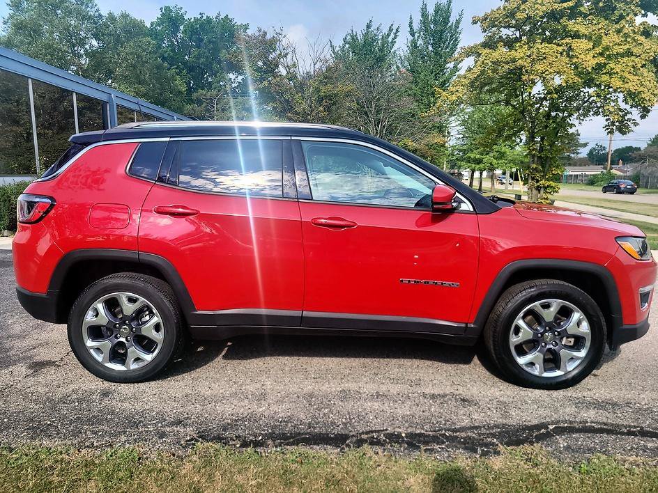 Used 2021 Jeep Compass Limited AWD/4WD image 7