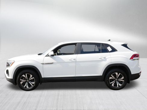 Certified 2024 Volkswagen Atlas Cross Sport SE AWD/4WD image 4