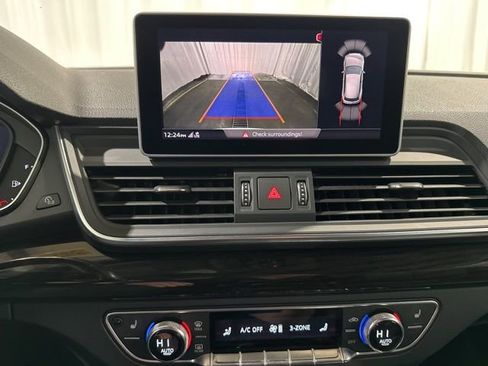 Used 2018 Audi Q5 2.0T w/ Premium Plus Package image 21