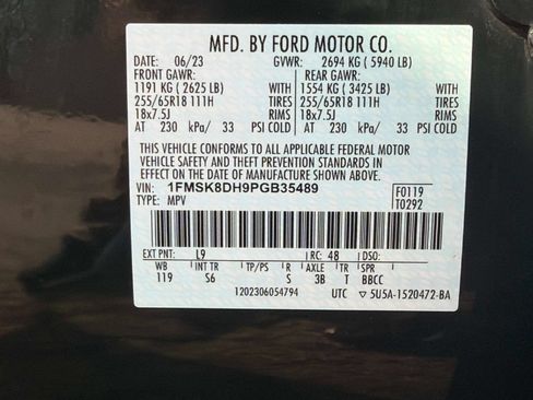 Used 2023 Ford Explorer XLT w/ Equipment Group 202A AWD/4WD image 36