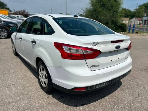 Used 2012 Ford Focus S FWD image 7