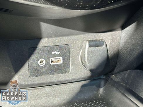 Used 2020 Nissan Rogue S AWD/4WD image 29