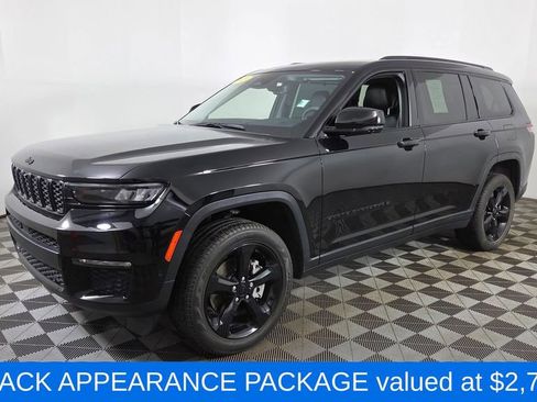 Used 2023 Jeep Grand Cherokee L Limited w/ Luxury Tech Group II AWD/4WD image 3