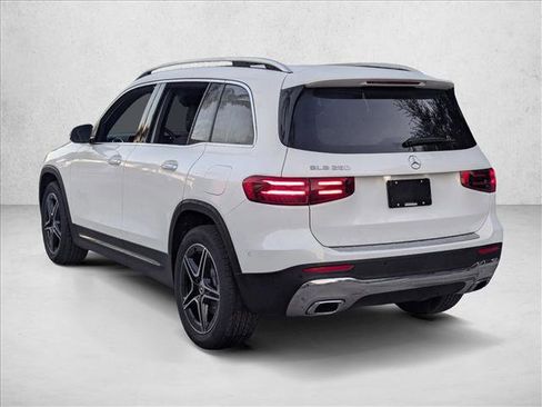 Used 2026 Mercedes-Benz GLB 250 image 8