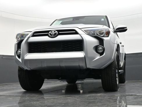 Used 2020 Toyota 4Runner TRD Off-Road Premium w/ Moonroof Package image 28