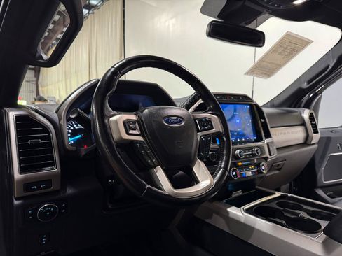 Used 2022 Ford F350 Lariat w/ Lariat Value Package AWD/4WD image 11