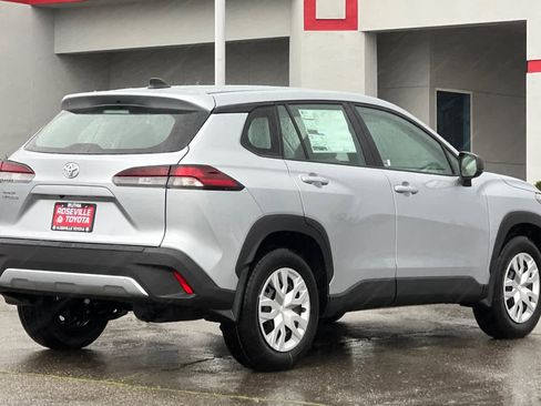 New 2026 Toyota Corolla Cross L image 2